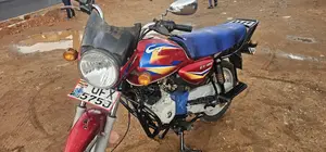 Bajaj Boxer 125 2023 Red