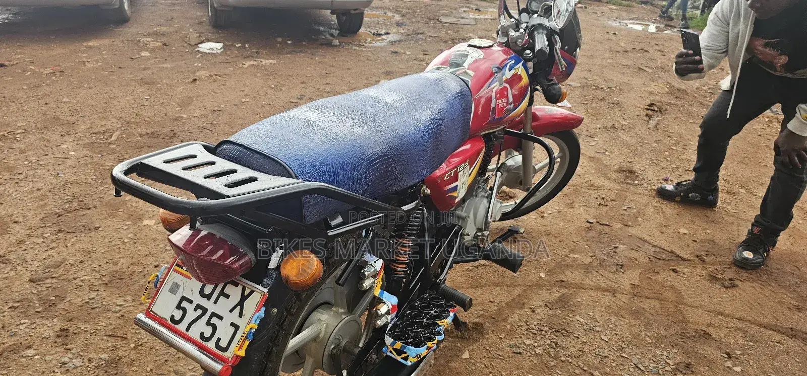 Bajaj Boxer 125 2023 Red
