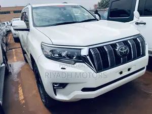 Toyota Land Cruiser Prado 2.8 2017 White