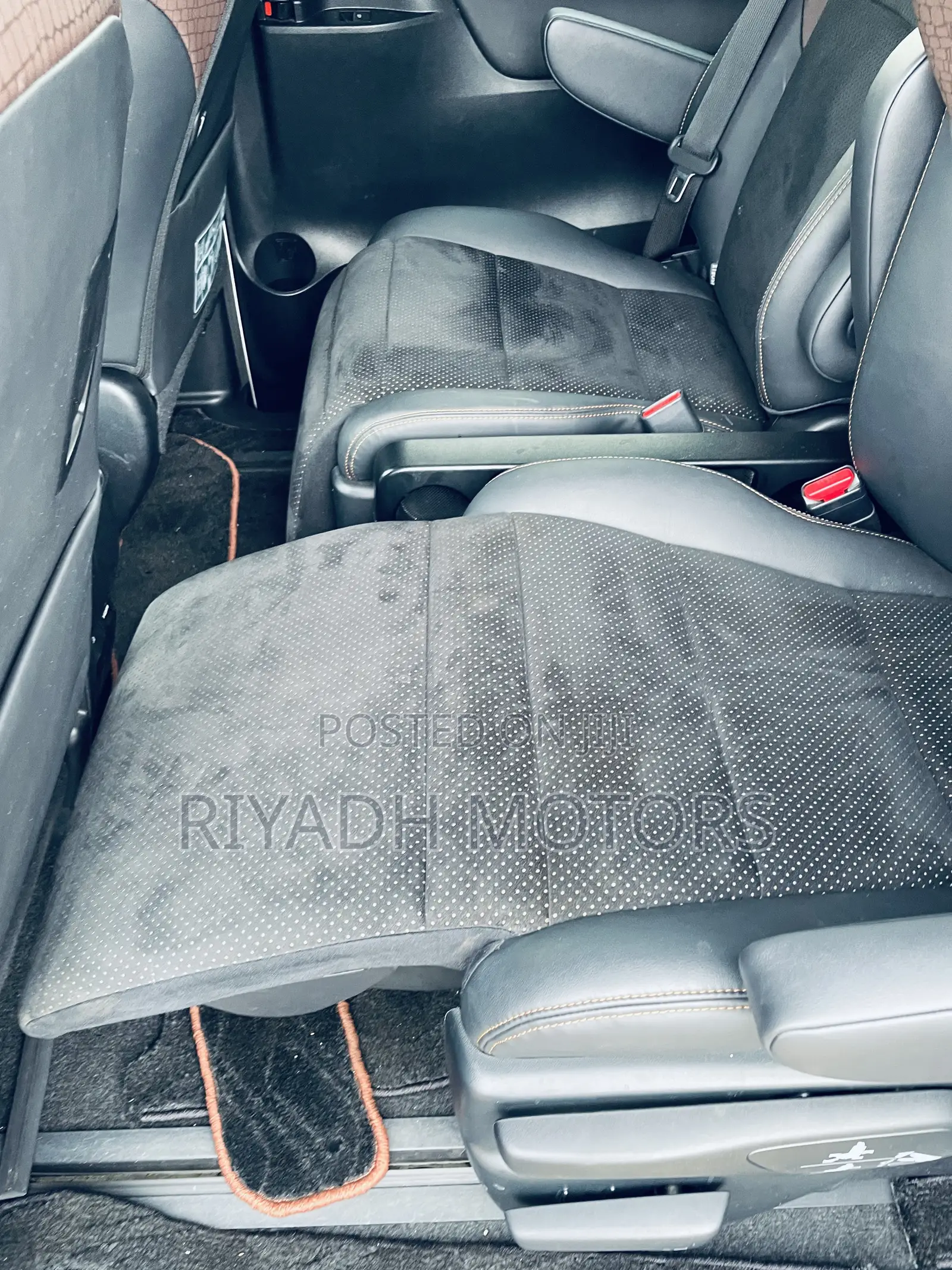Toyota Alphard 2.5 Petrol AWD 2016 White