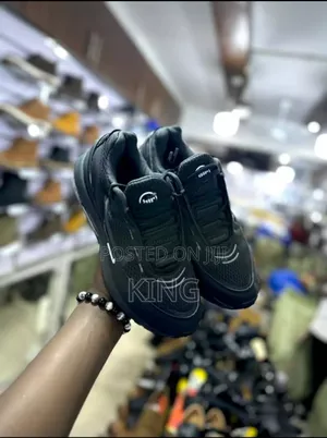 Nike Air Max Pulse All Black