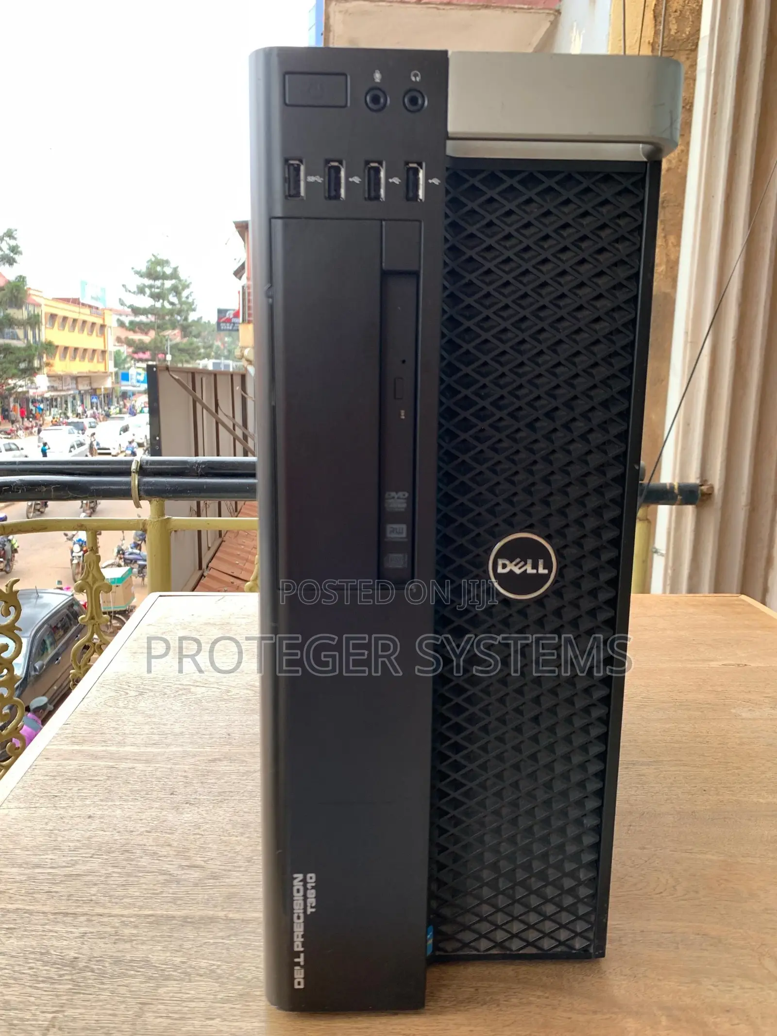 Desktop Computer Dell Precision 3000 16GB Intel Xeon SSD 512GB