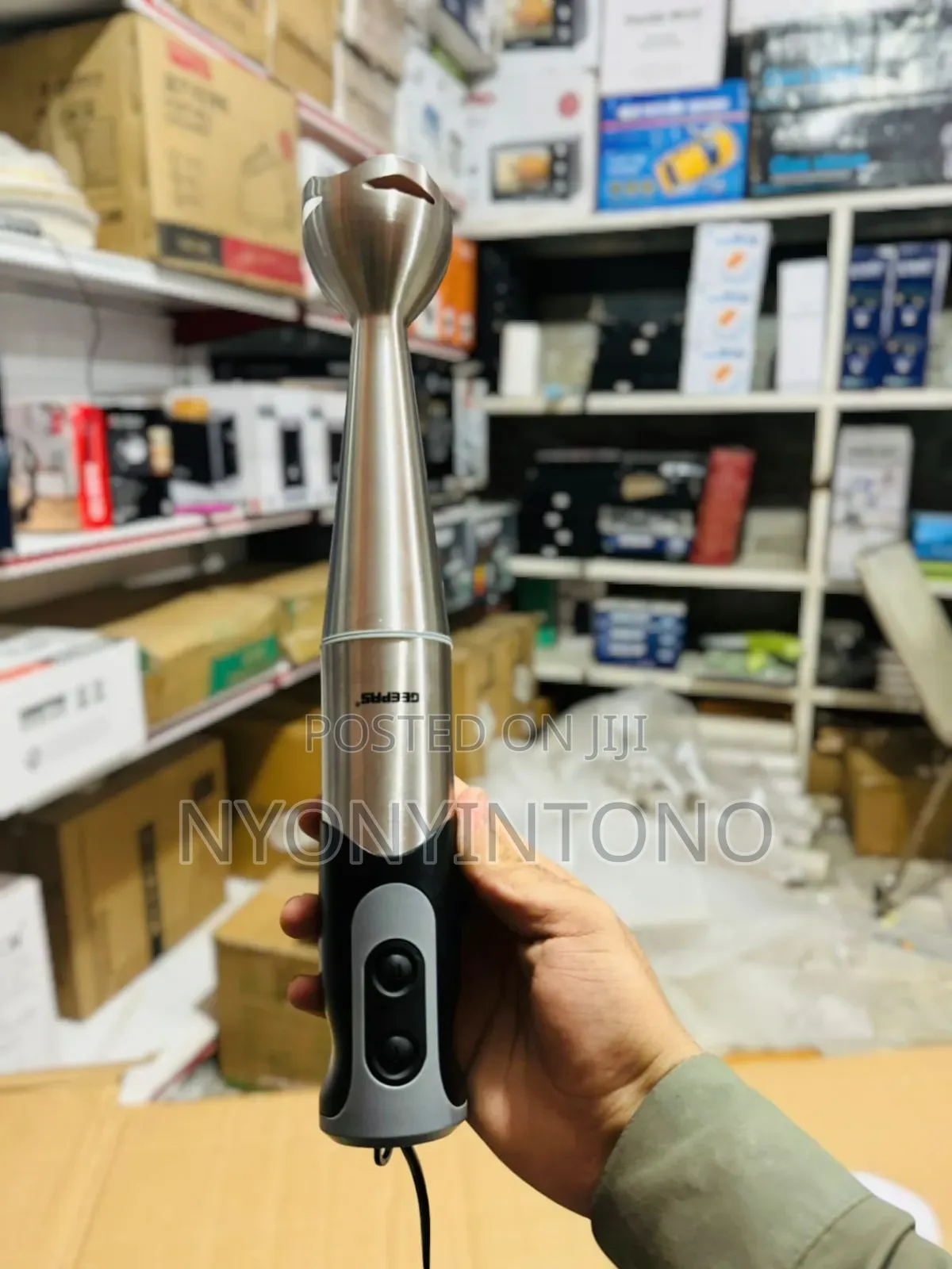 Geepas High-Quality Stainless Steel 800w Hand Blender