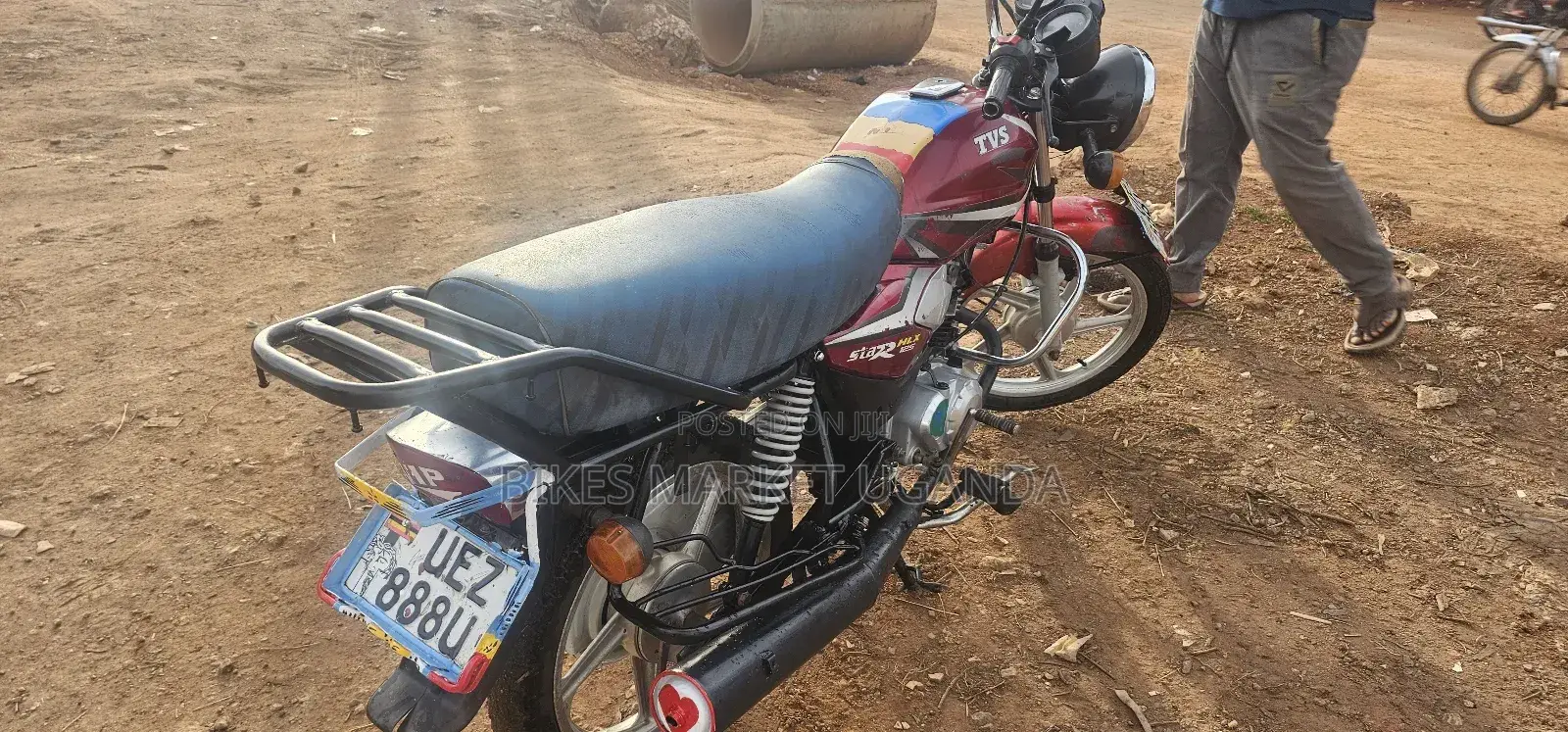 TVS HLX 125 2019 Red
