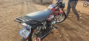 TVS HLX 125 2019 Red