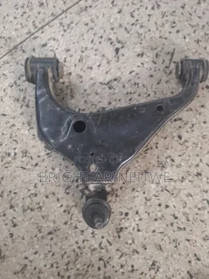 Control Arm/ Lower Suspension Plate for Toyota Hillux Revo.