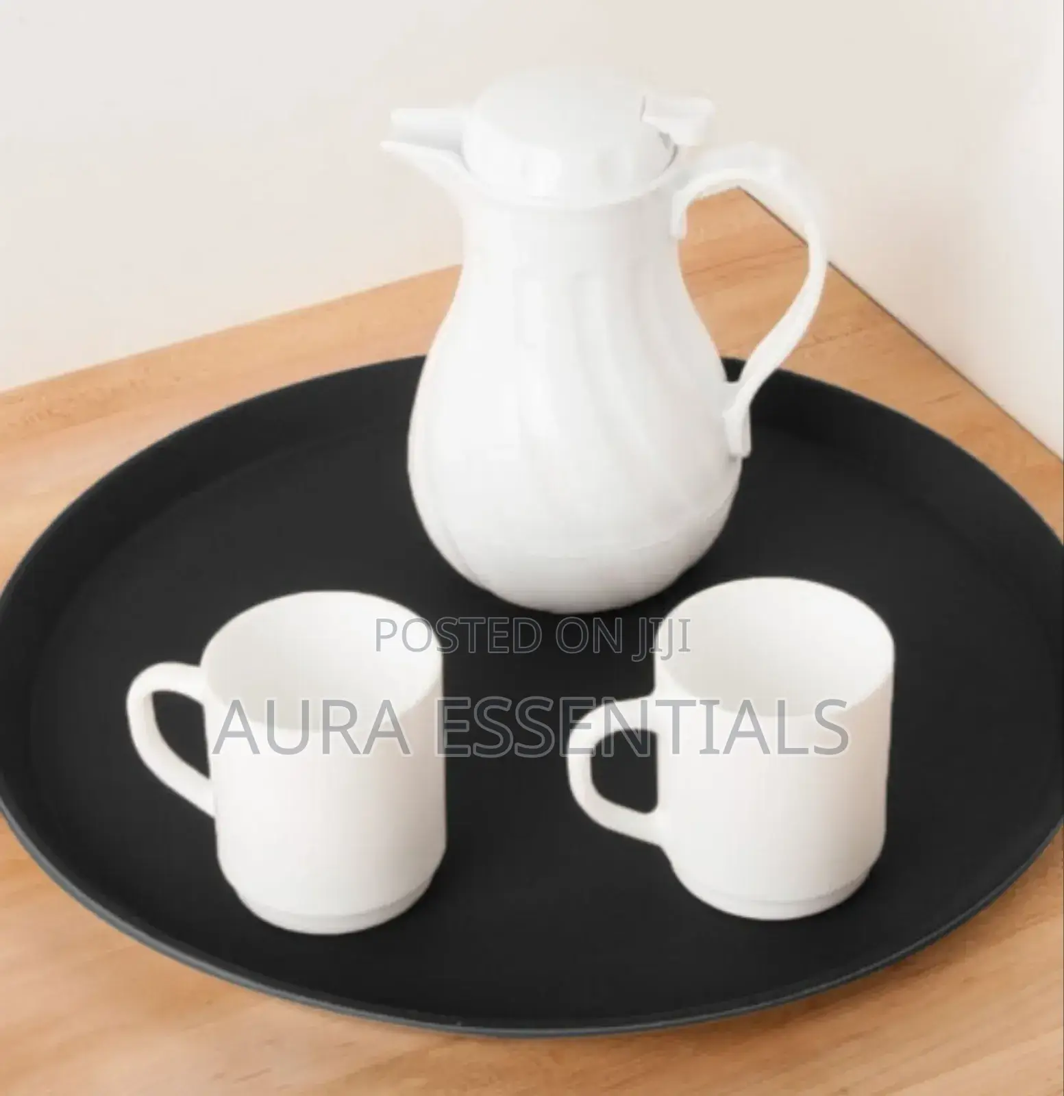 Round Black Non-Skid Fibreglass Serving Tray