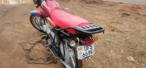 Bajaj Boxer 125 2023 Red