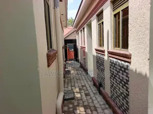 1bdrm Chalet in Mukono Bugujju for rent