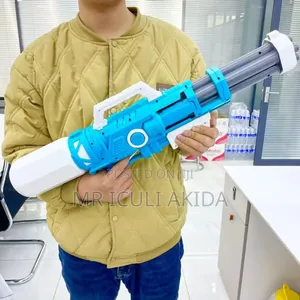 Giant Pull-Out Summer Kids Playing Water Gun