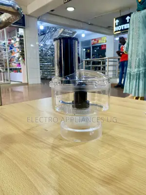A Hoffmans 10-in-1 Multi-Function Food Processor.