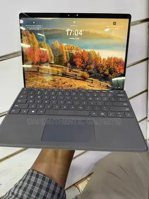 Laptop Microsoft Surface Pro 9 16GB Intel Core I5 SSD 256GB