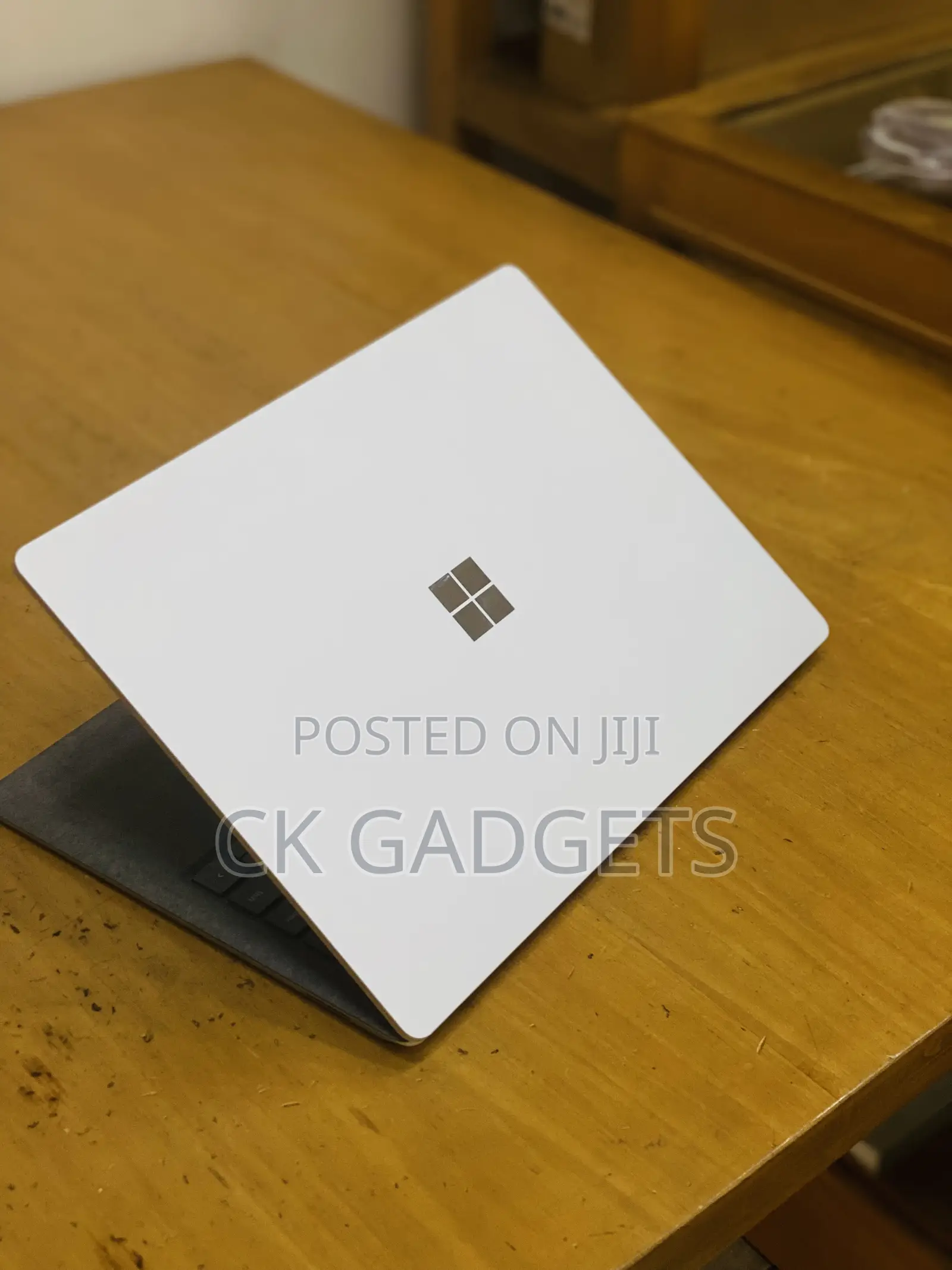 New Laptop Microsoft Surface Laptop 3 8GB Intel Core I5 SSD 256GB