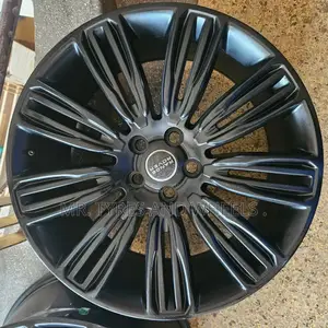 Size 21 Range Rover in Black Color Vry Nice N Original.