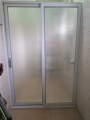 Slidding Shower Divider