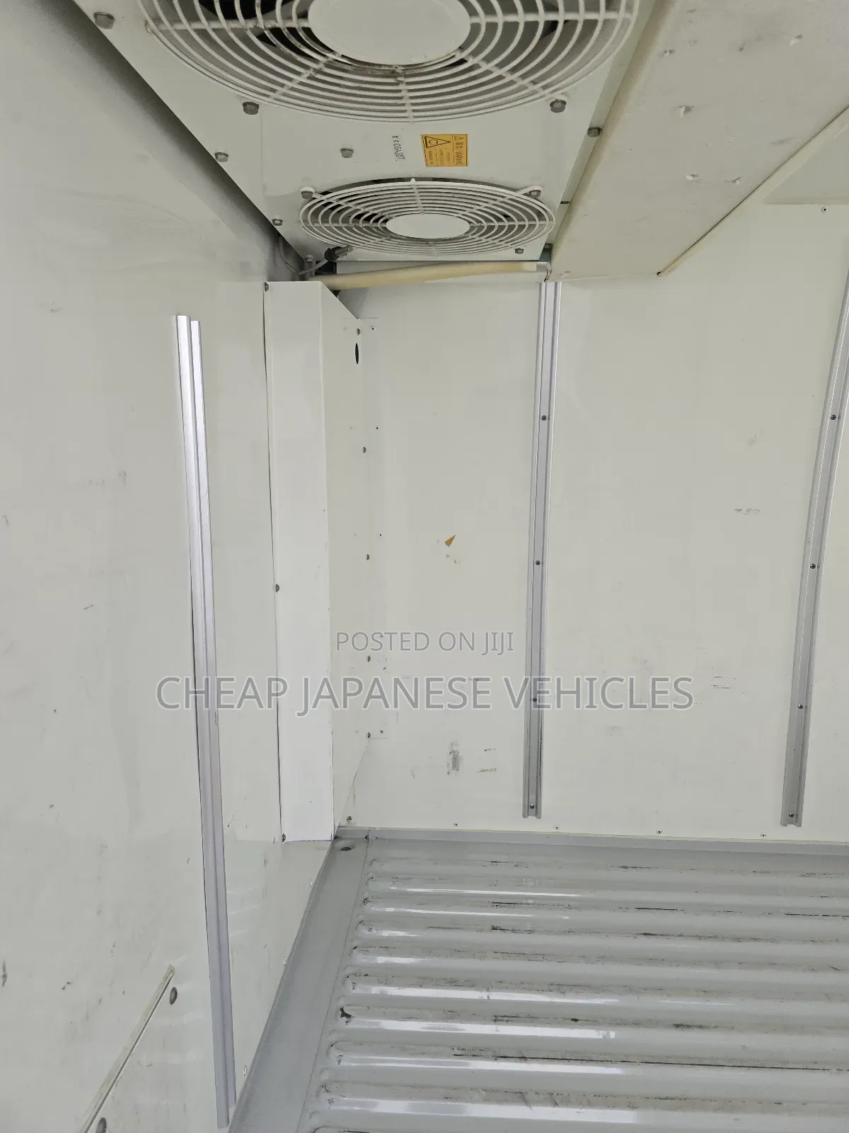 Toyota HiAce 2016 White