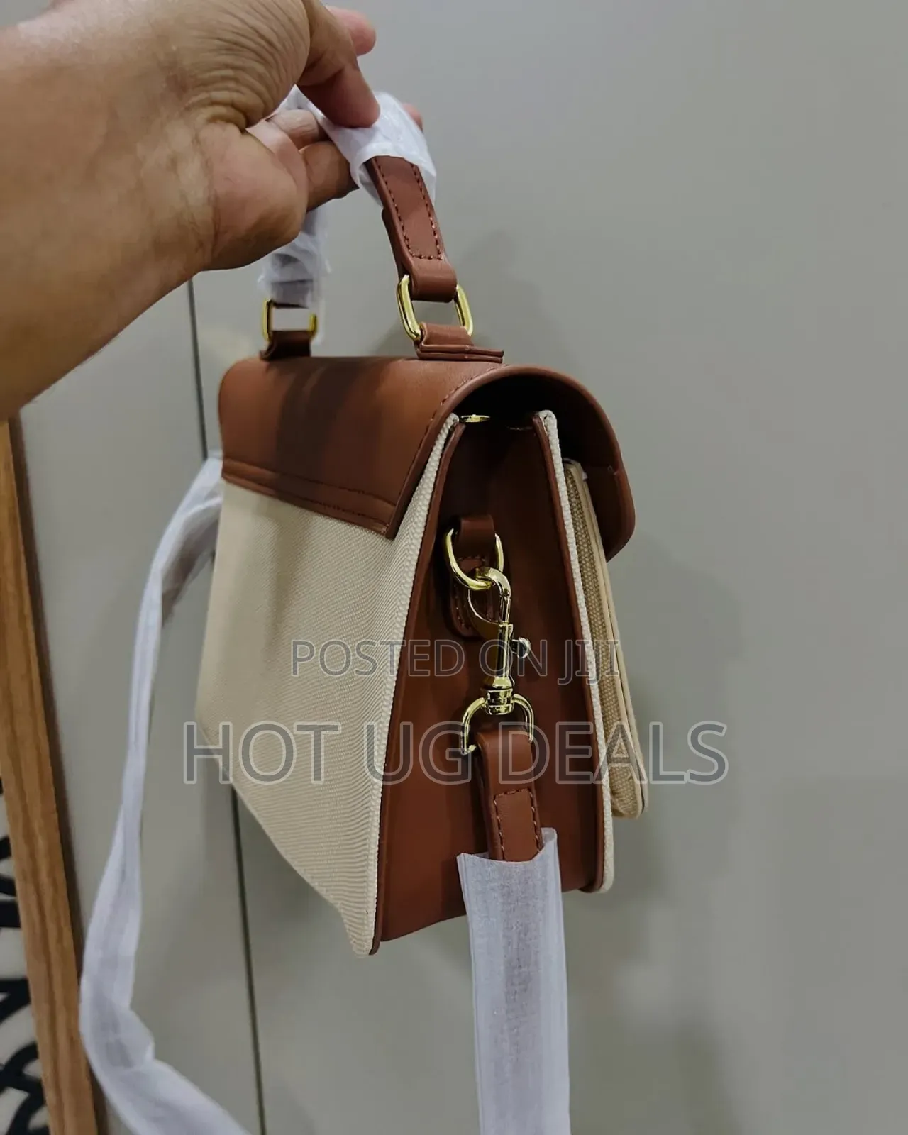 Women Sling Hand Bag