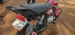 TVS HLX 125 2023 Red