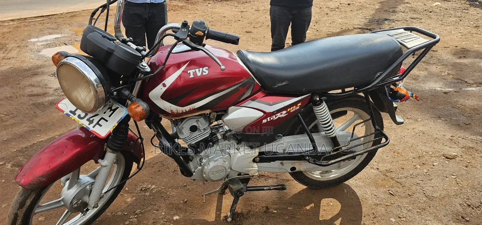 TVS HLX 125 2023 Red
