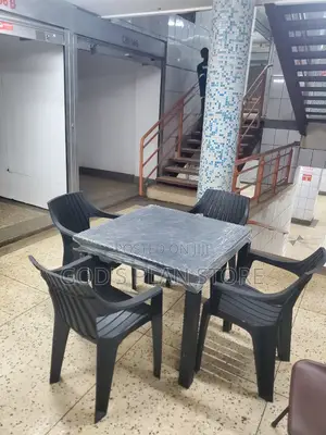 Yz2309 Restaurant and Bar Plastic Chairs and Table