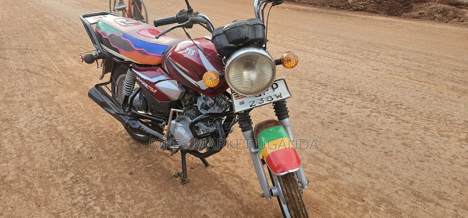 TVS HLX 125 2023 Red