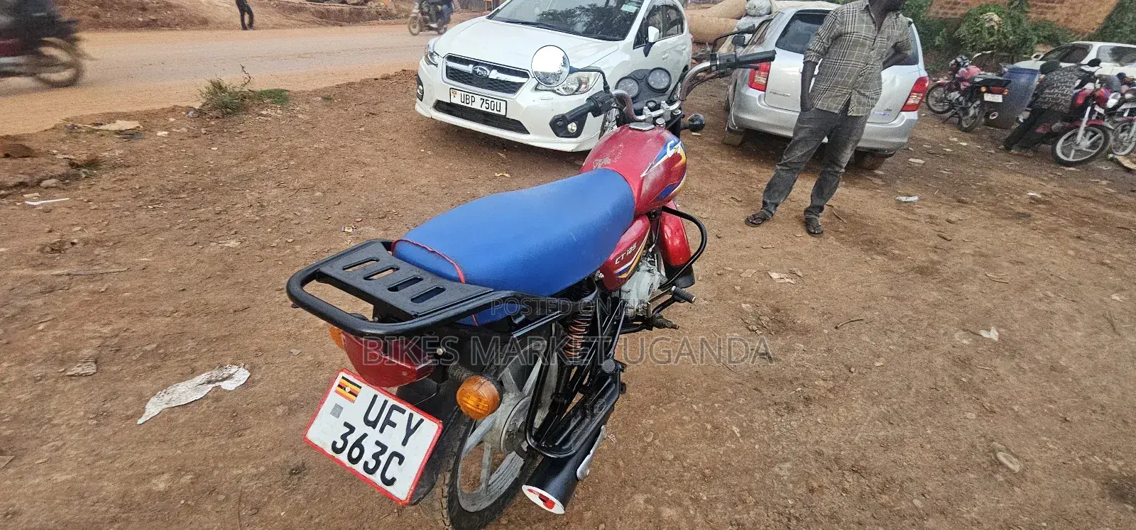 Bajaj Boxer 125 2024 Red