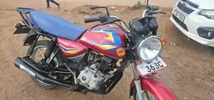 Bajaj Boxer 125 2024 Red