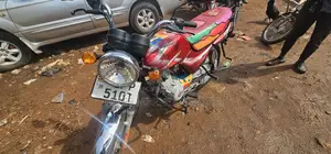 Bajaj Boxer 125 2023 Red