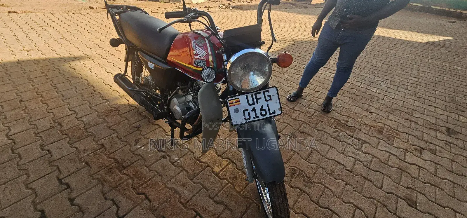 Honda CBR 2023 Red
