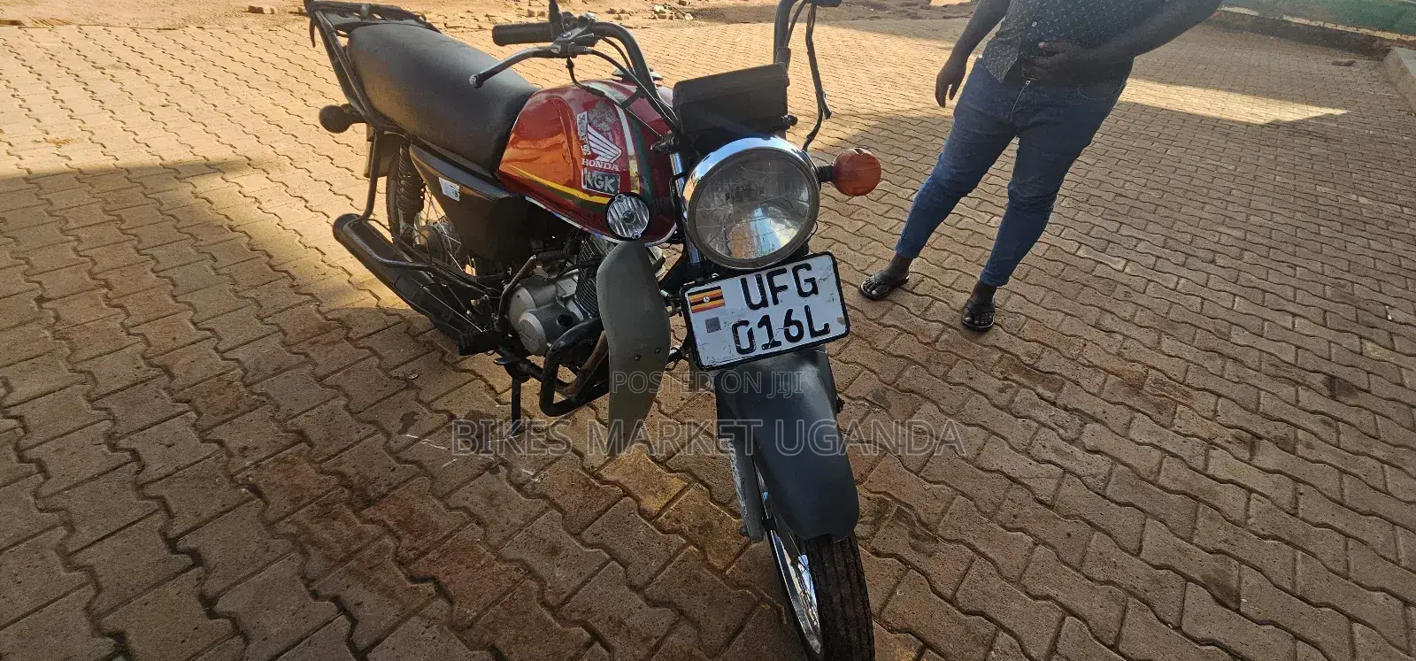 Honda CBR 2023 Red