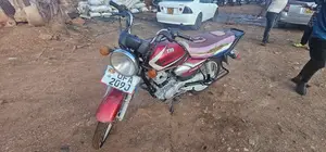 TVS HLX 125 2019 Red