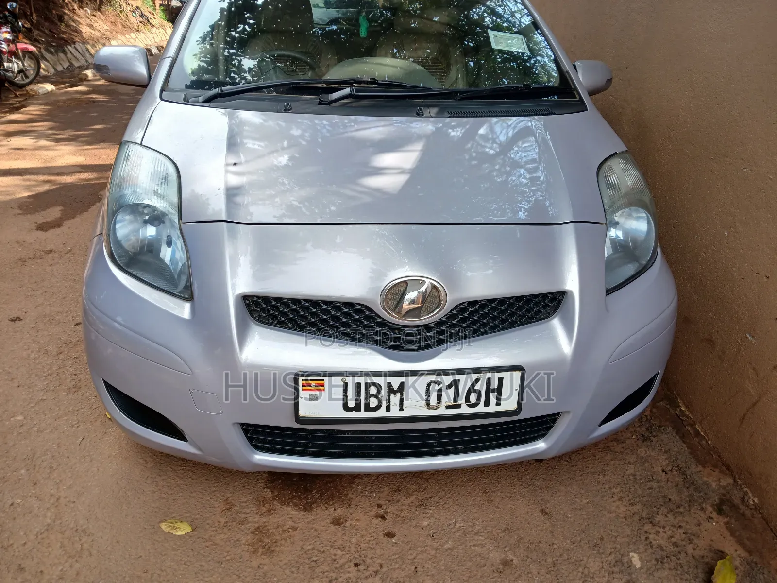 Toyota Vitz 2008 Silver