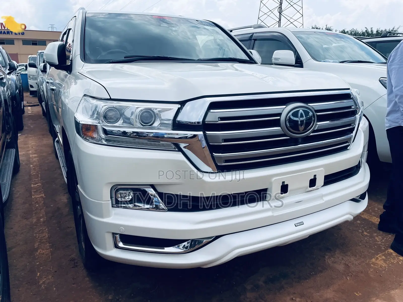 Toyota Land Cruiser 2019 White