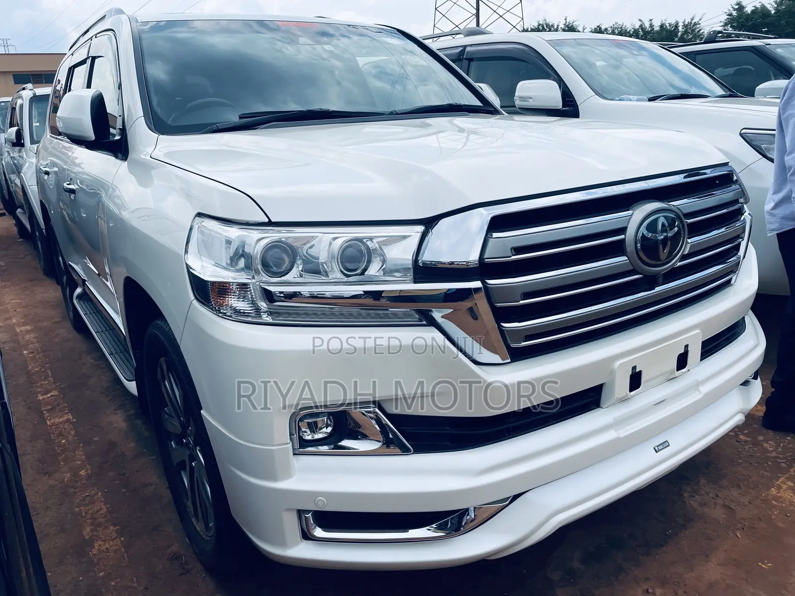 Toyota Land Cruiser 2019 White