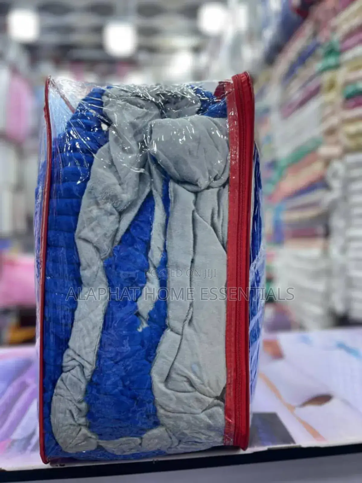 .4pc Coral Duvet 6*6 2pillowcases 1bedsheet 1duvet