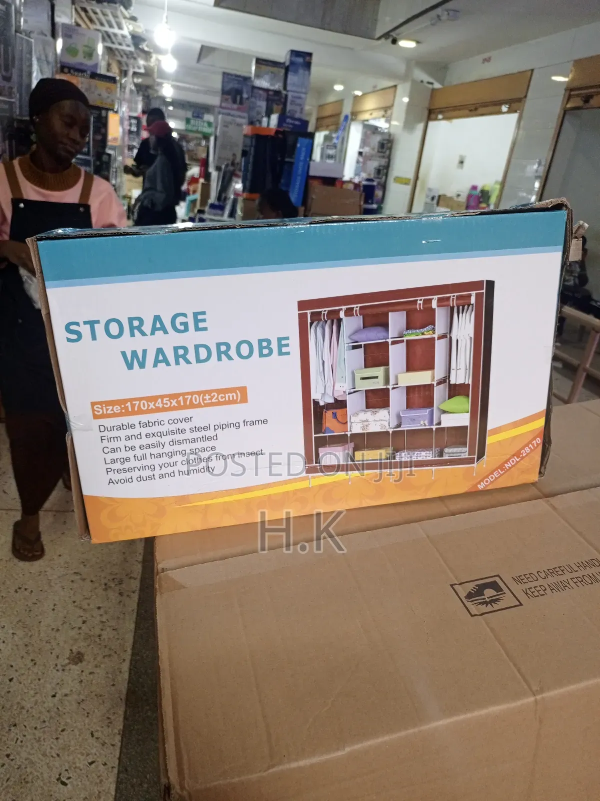 Chao Ge Storage Wardrobe, Model NDL-28170.