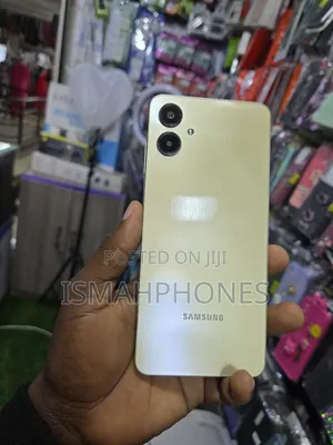 Samsung Galaxy A06 64 GB Yellow