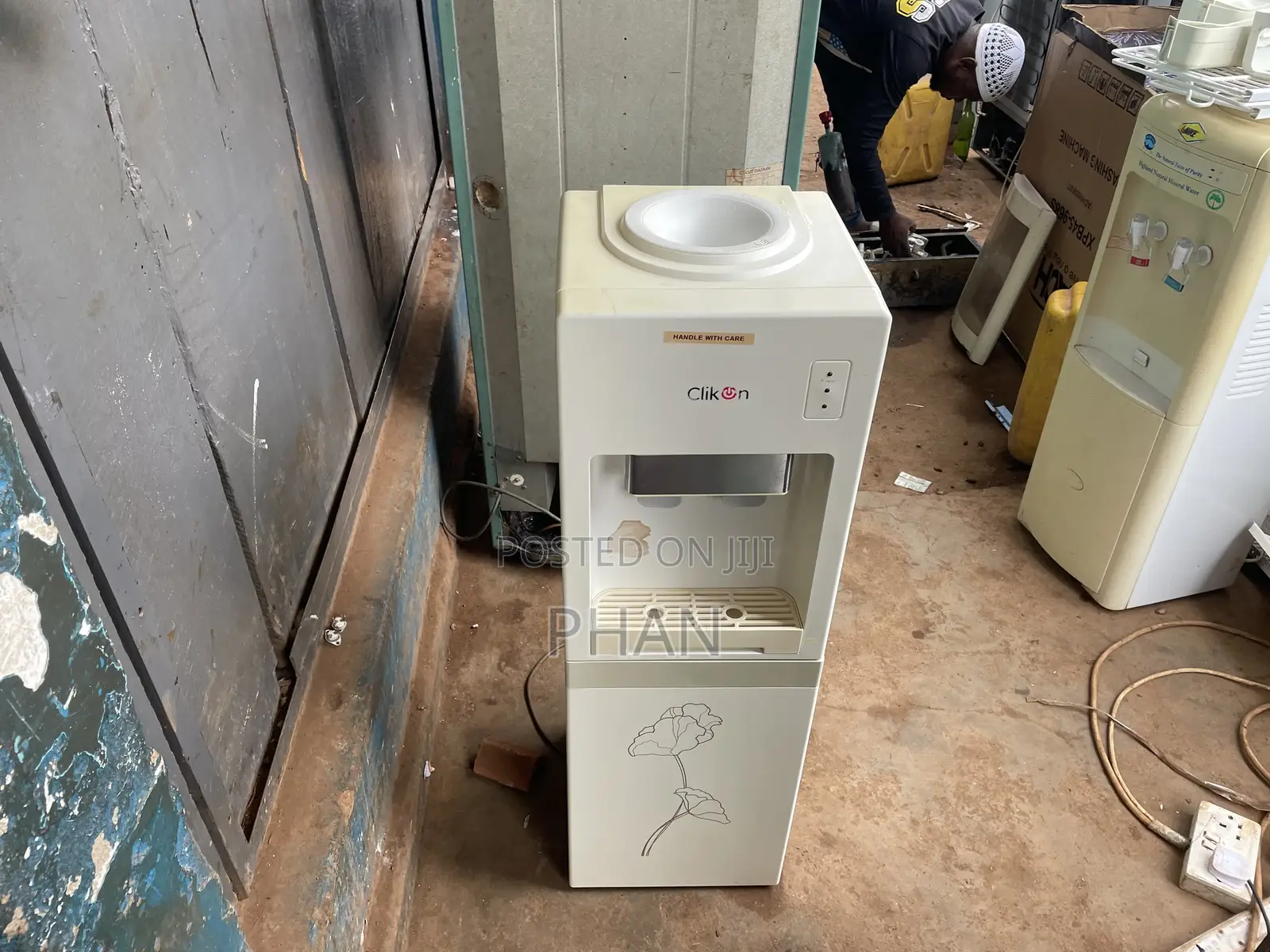 Clikon Yellow Fridge