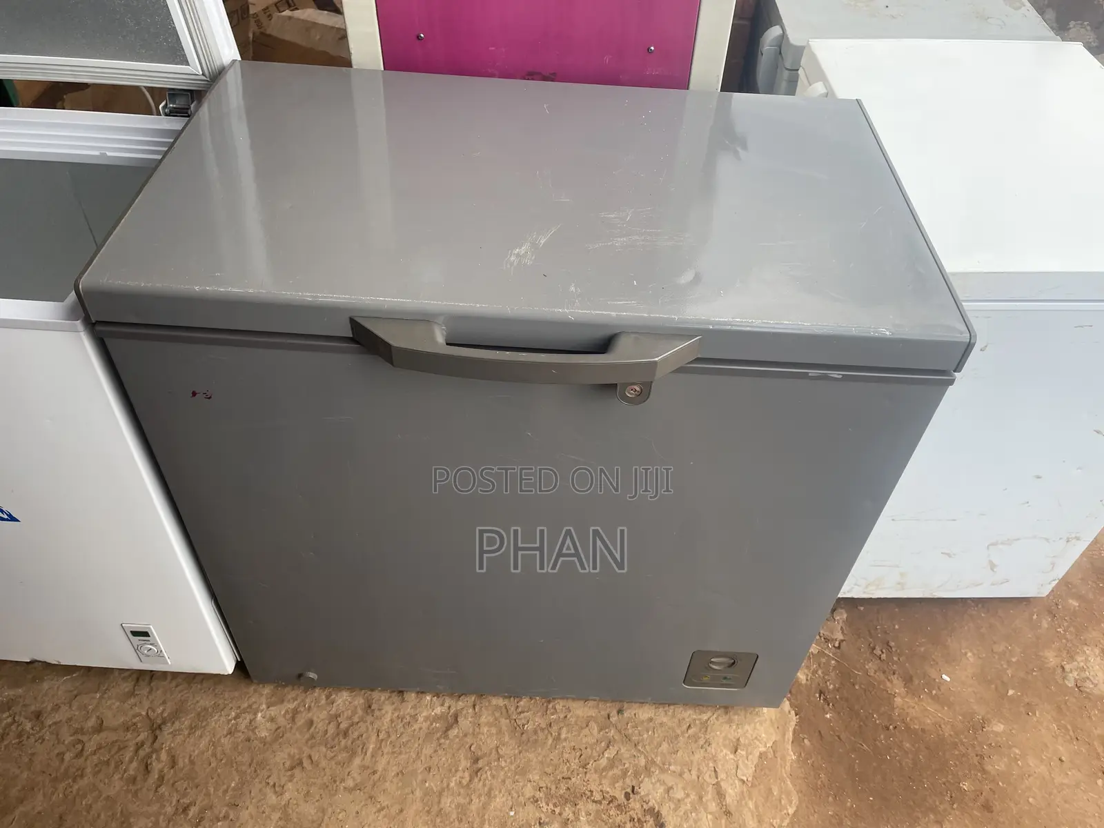 Deep Freezer With Strong Compressor and Body
