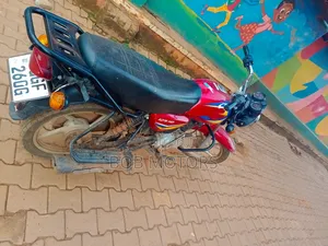 Bajaj Boxer 2024 Red