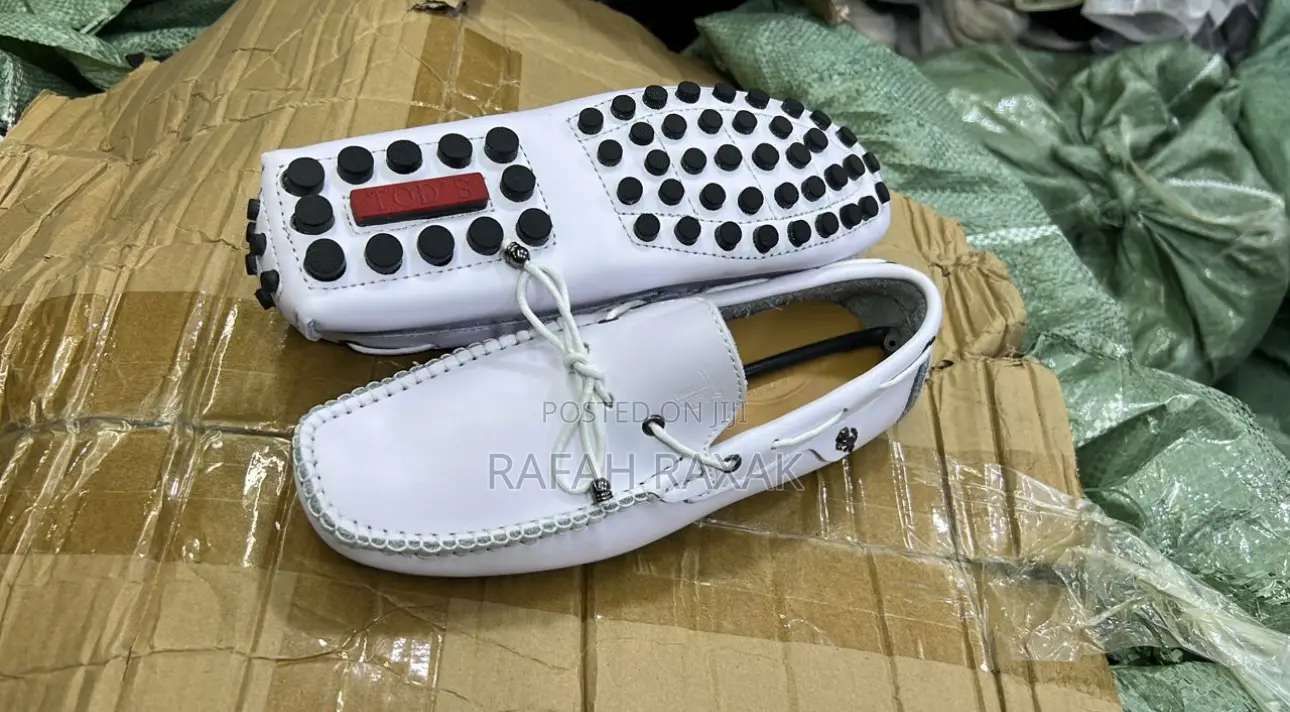 Original Men’S White Tod’S Moccasins