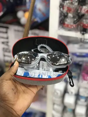 Anti-fog Adjustable Swimming Goggles