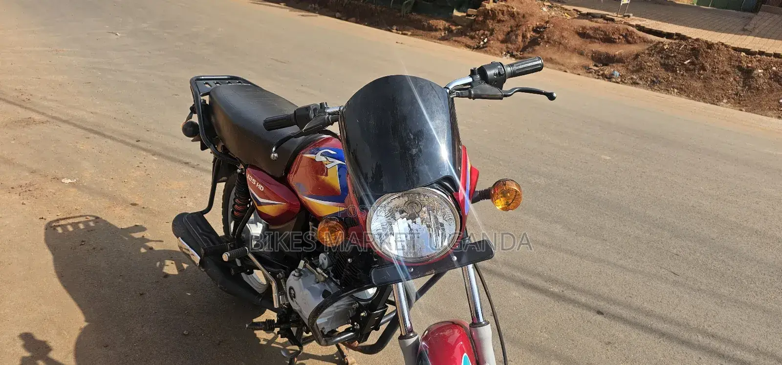 Bajaj Boxer 125 2025 Red