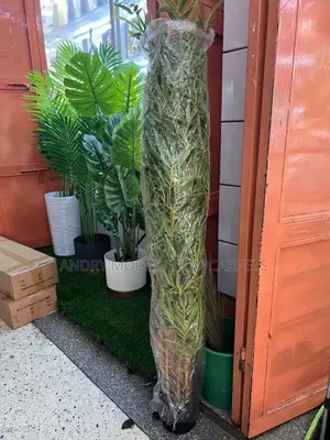 Synthetic Indoor Artificial Plant and Flowers