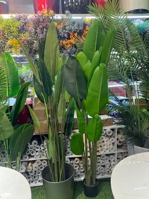 Synthetic Indoor Artificial Plant and Flowers