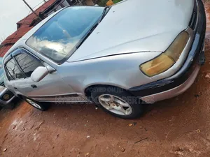 Toyota Corolla Sedan Automatic 1998 Silver