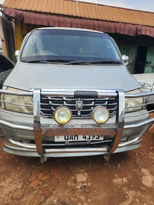 Toyota Grand HiAce 2002 Silver