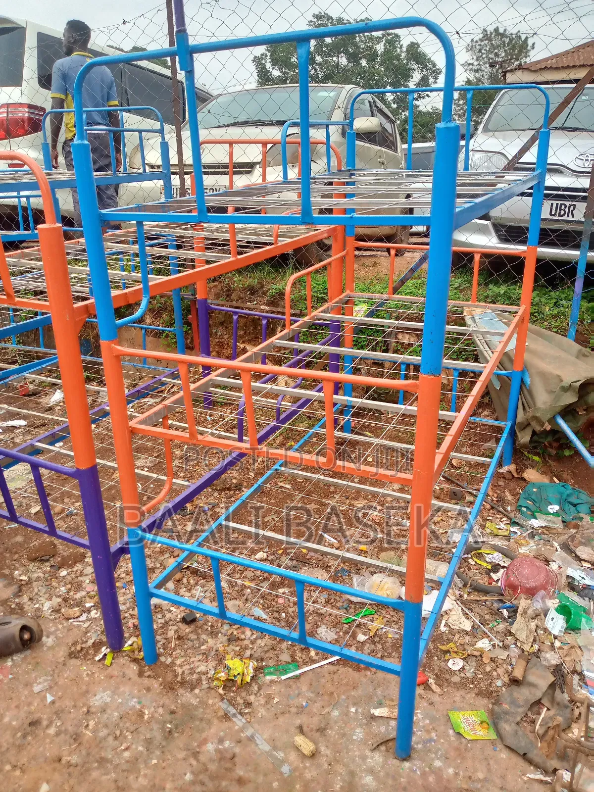 Long Lasting Beds/Metallic/Triple Decker