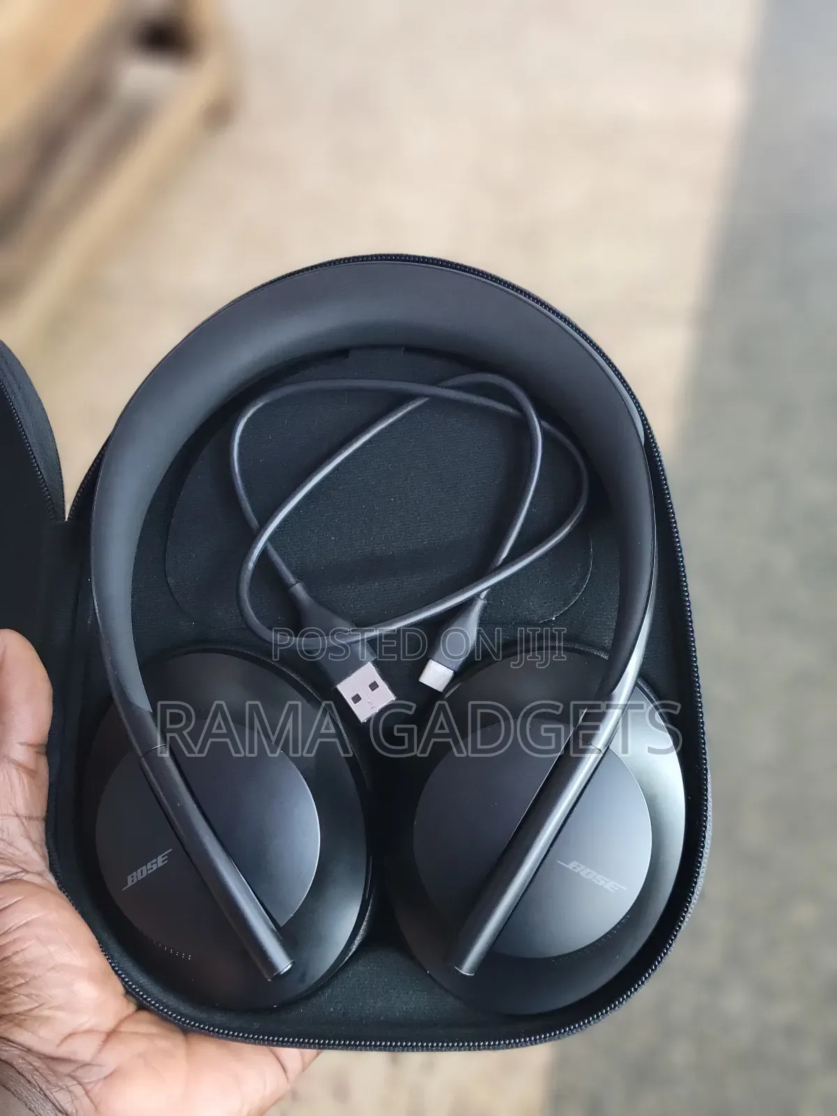 Bose Noise Cancelling Headphones 700