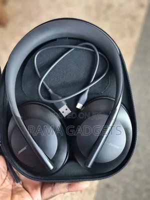 Bose Noise Cancelling Headphones 700